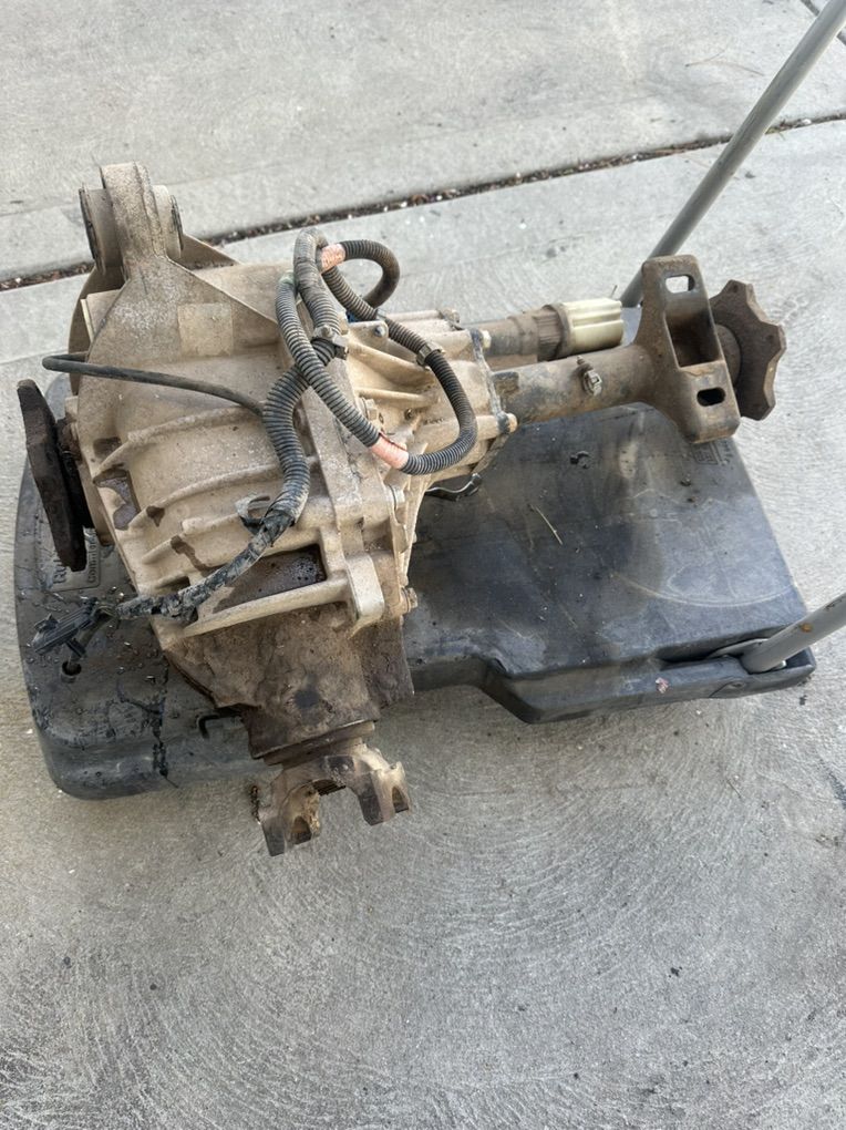 Chevy Silverado 2500 Front Differential 4:10