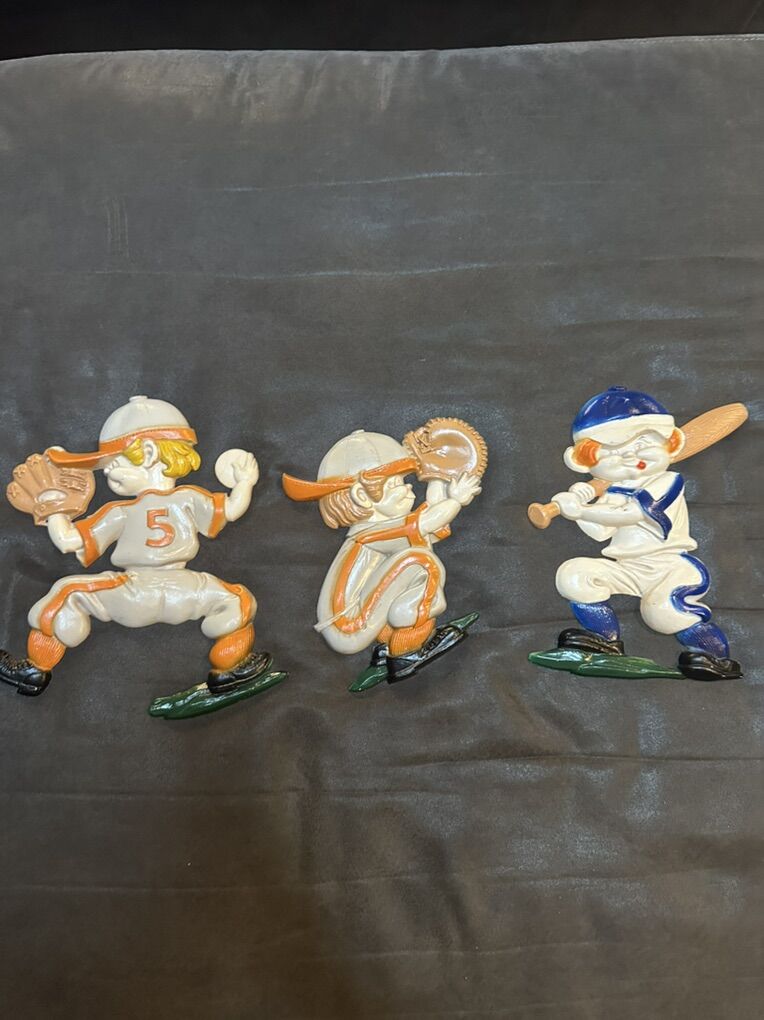 Vintage 1970's Sexton Cast Metal Baseball Wall