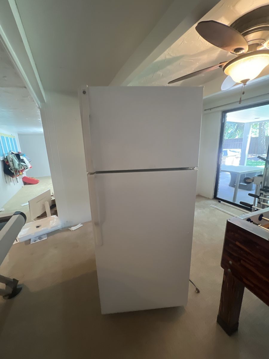 White Top Freezer Refrigerator
