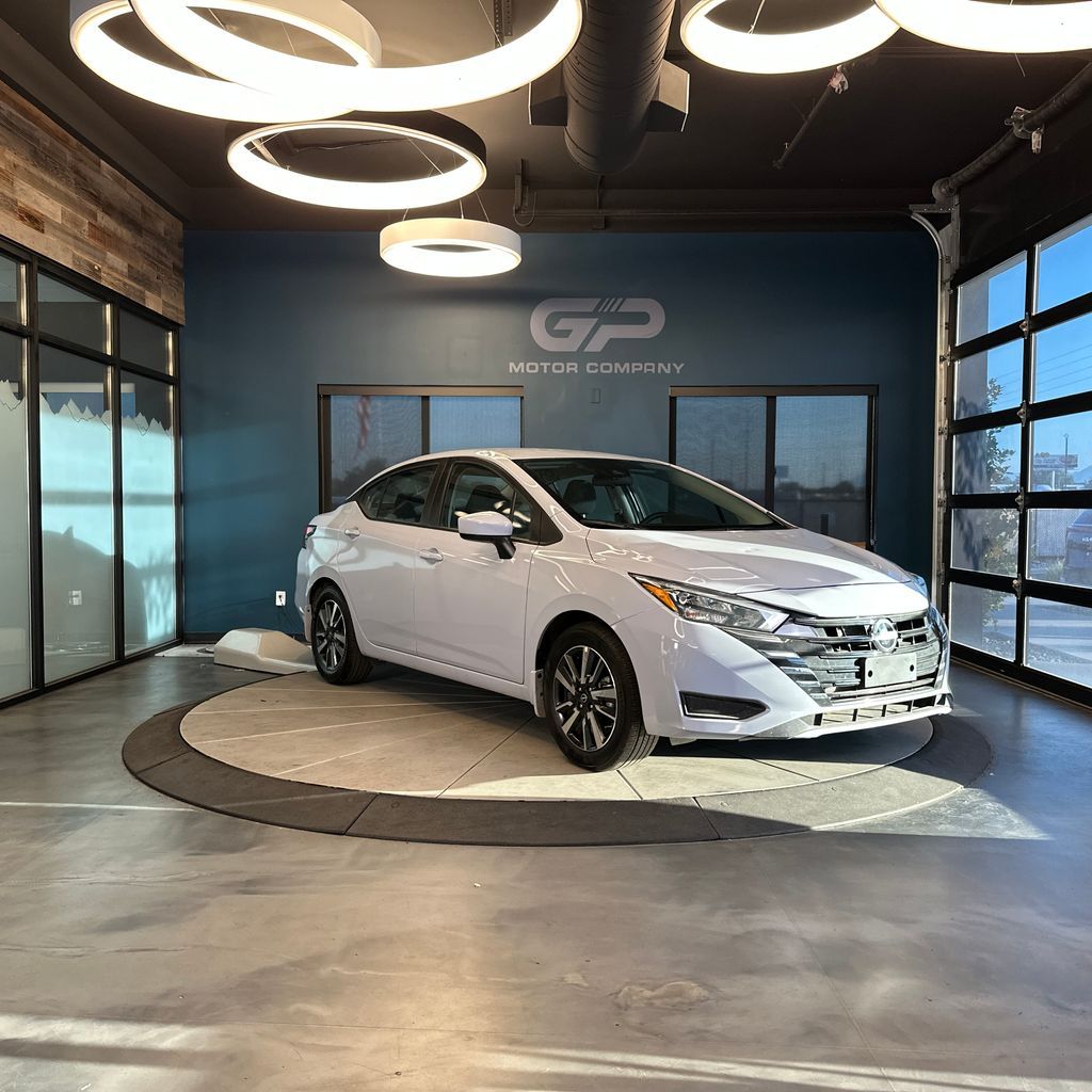 2025 Nissan Versa SV
