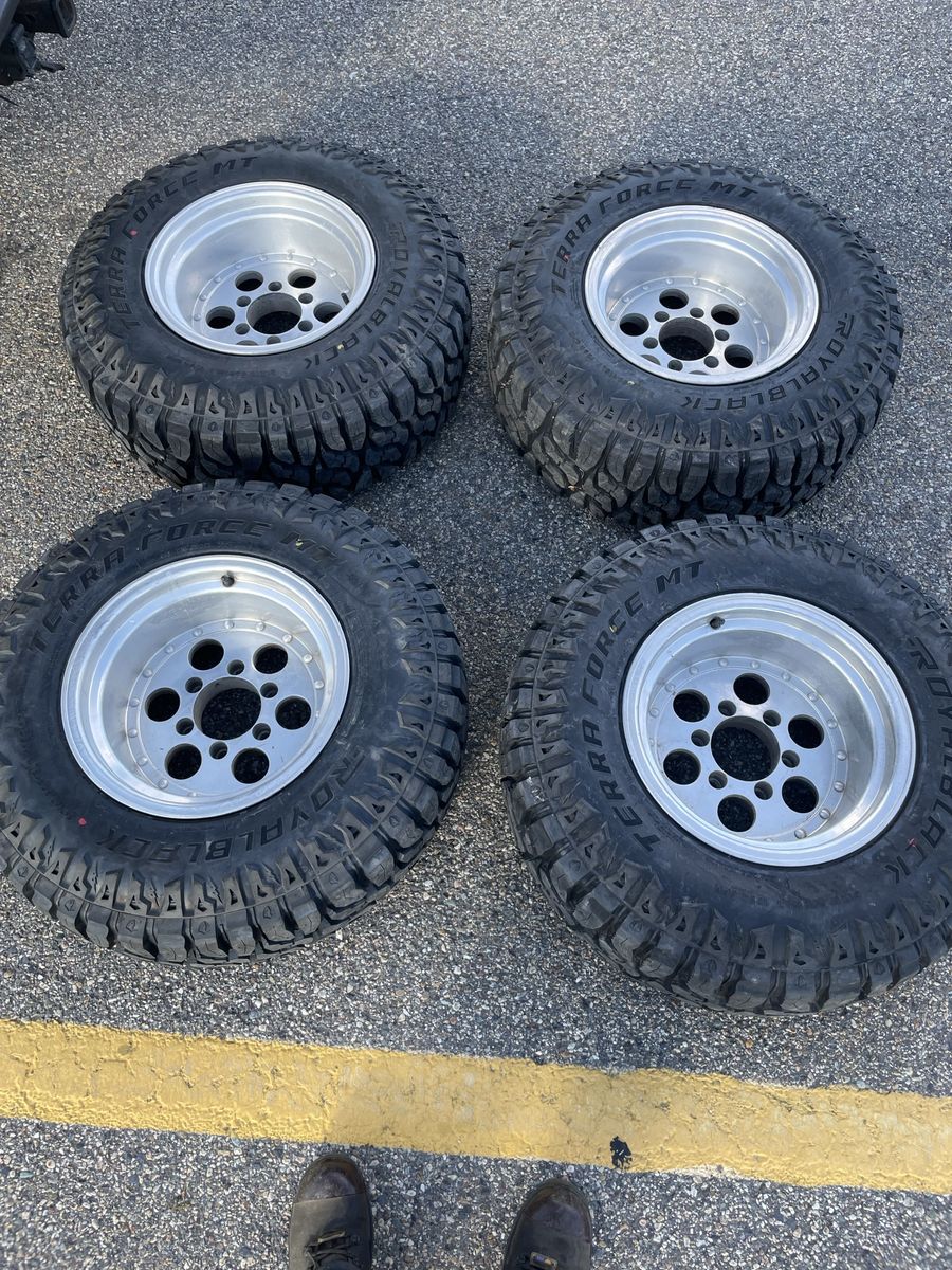 31x10.5 R15