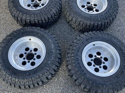 31x10.5 R15