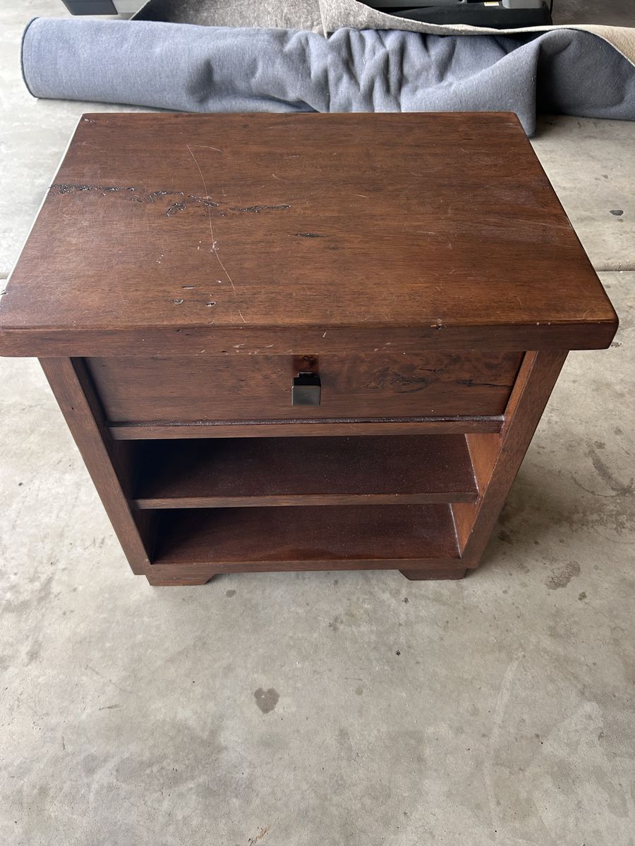 Pottery Barn Open-Shelf Nightstand – Dark Wood