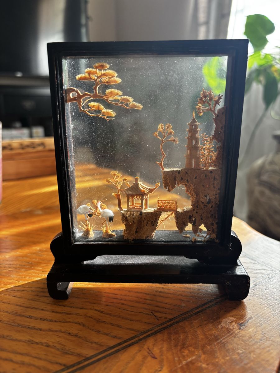 Decorative Framed Diorama Shadow Box Tabletop Display on Stand, Black/Brown/Gold