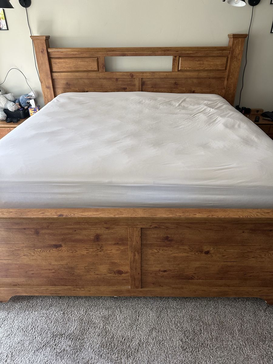 King Size Wood Platform Bed Frame with Headboard and Footboard (includes boxsprings but not mattress)