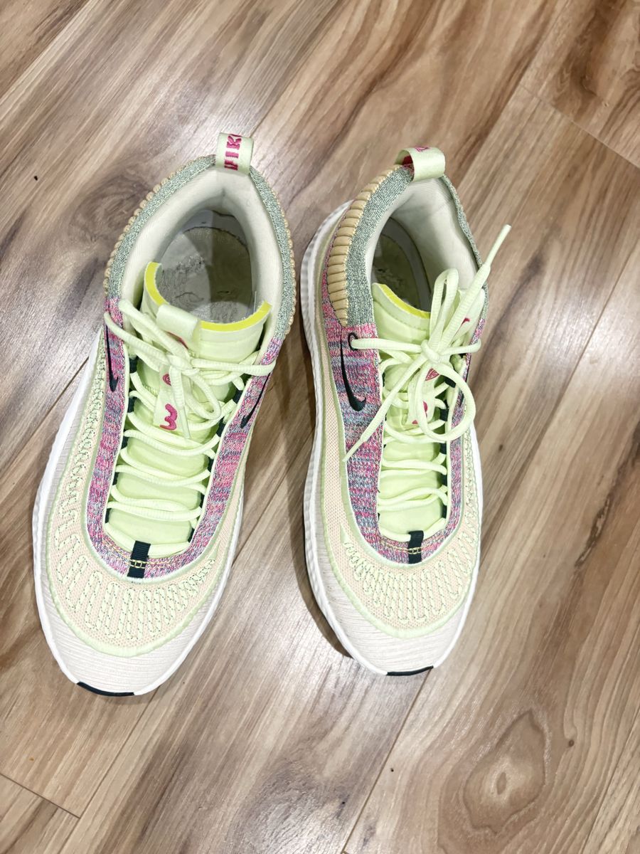 Nike Giannis Immortality 3 Basketball Shoes - Men's Size 11.5 Light Green/Pink