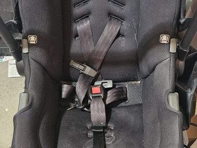 2 Nuna Pipa Carseats