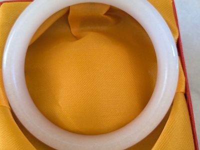 White Imperial Jade bracelet