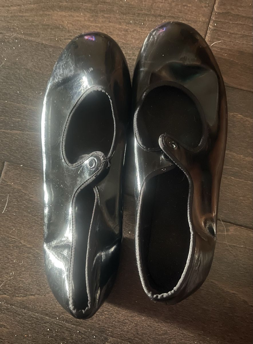 Black Tap Shoes size 6