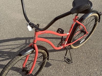 Schwinn Siesta Single-Speed Bike