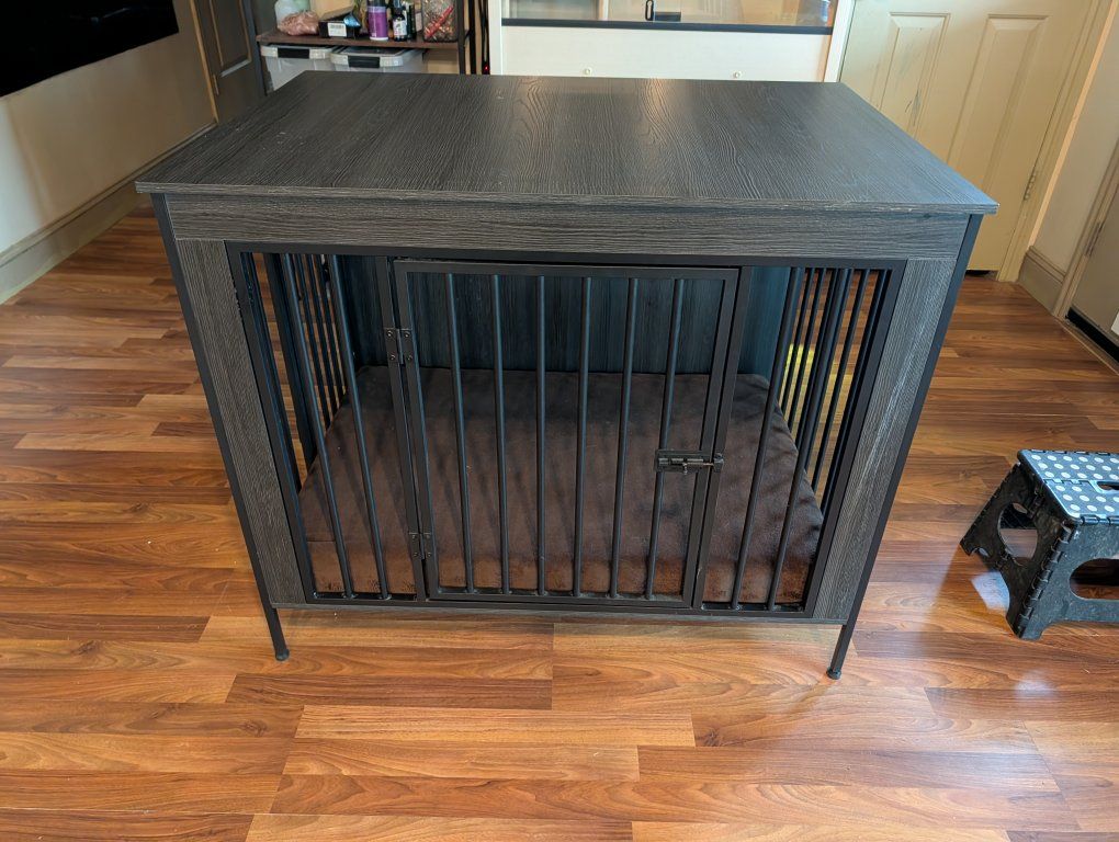 Furniture dog crate 2 gate sides 40" long 27.6" wide 33.5" wide