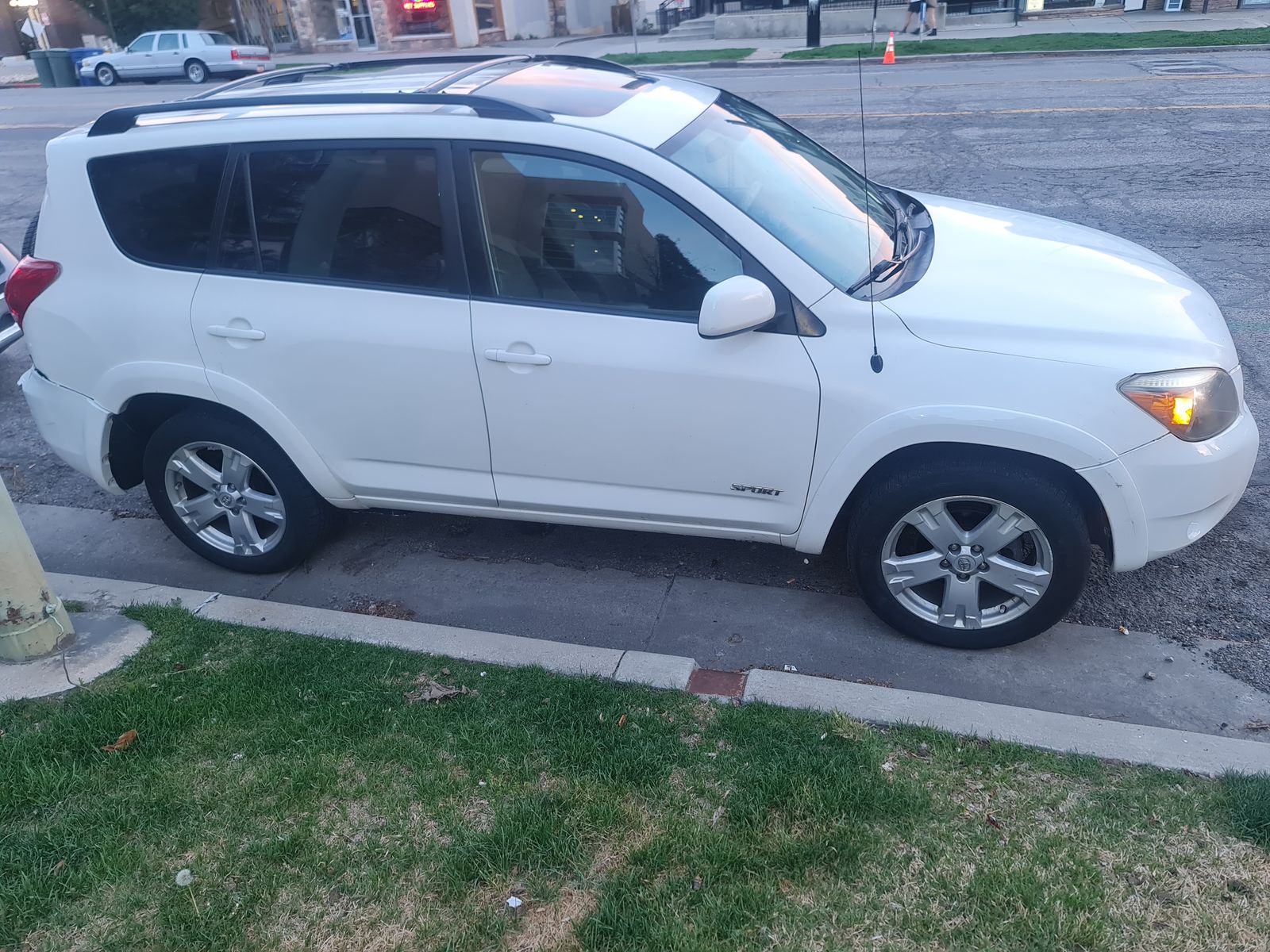 2007 Toyota rav4 low miles