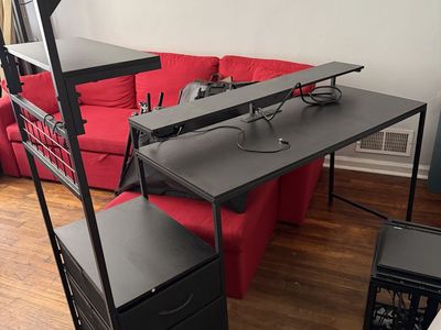 Work Desk (62x21x54)