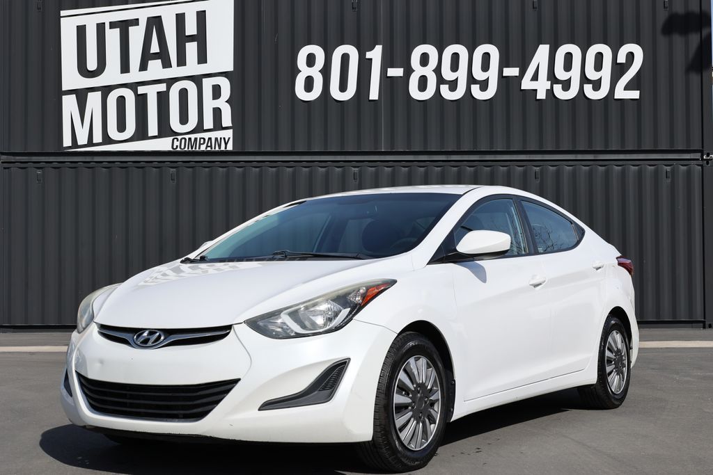 2016 Hyundai Elantra SE