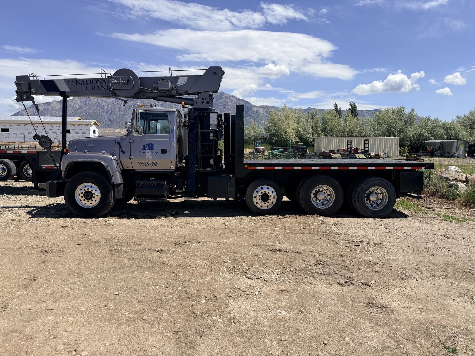 Boom Truck/Water Truck/Waste Container Truck