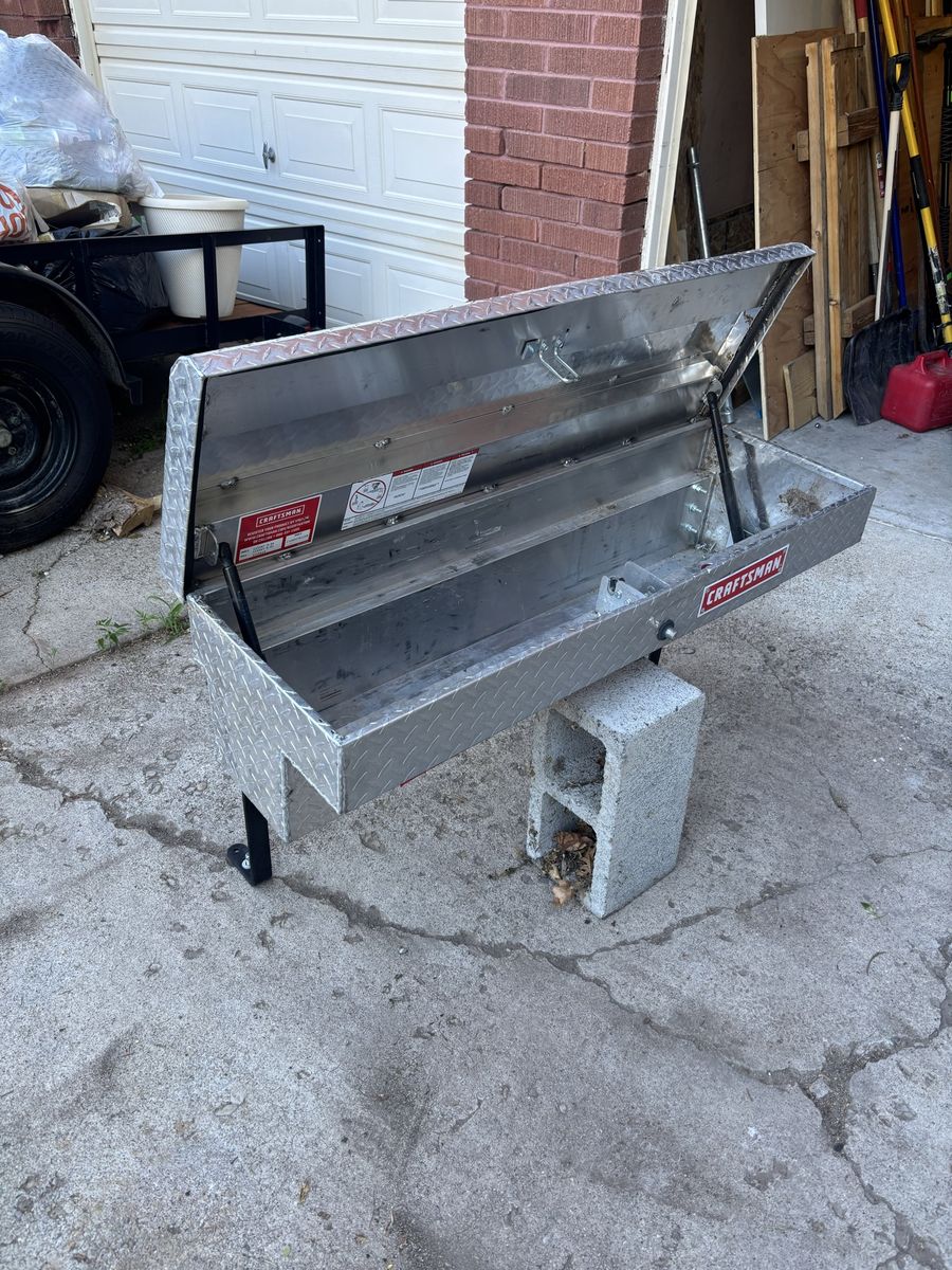 Craftsman Side Mounted Truck Box