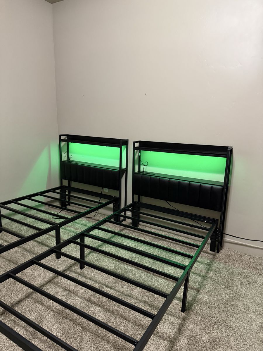 Set Of TwIn Frames And Headboards