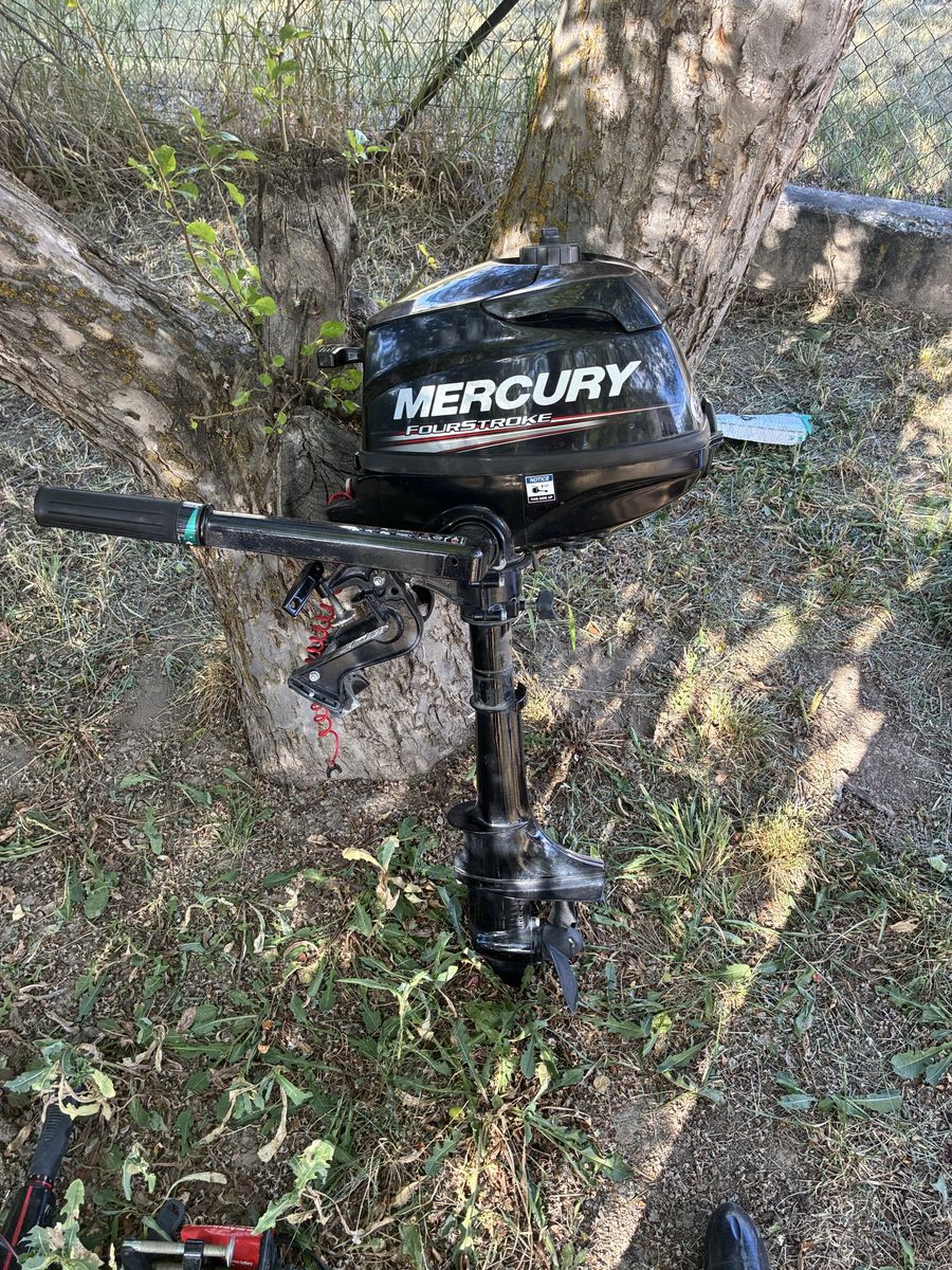 Mercury 3.5 HP FourStroke Boat Motor