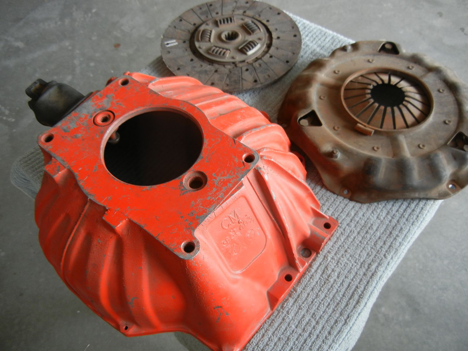 Chevy Bellhousing with clutch