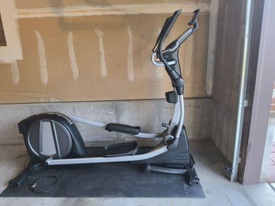 NordicTrack SE7i Elliptical - Works Great, Just Need the Space