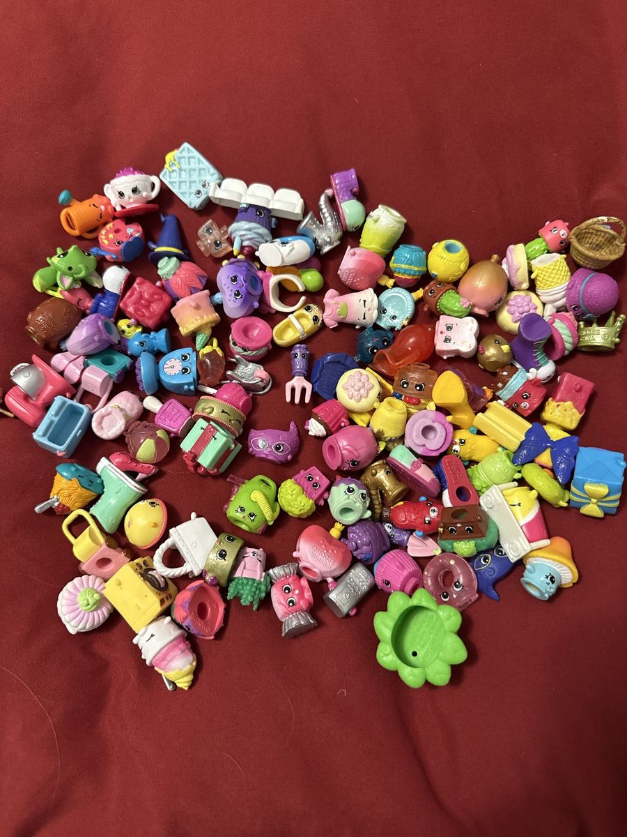 Shopkins Mini Figures Mixed Lot - Assorted Collectible Toys