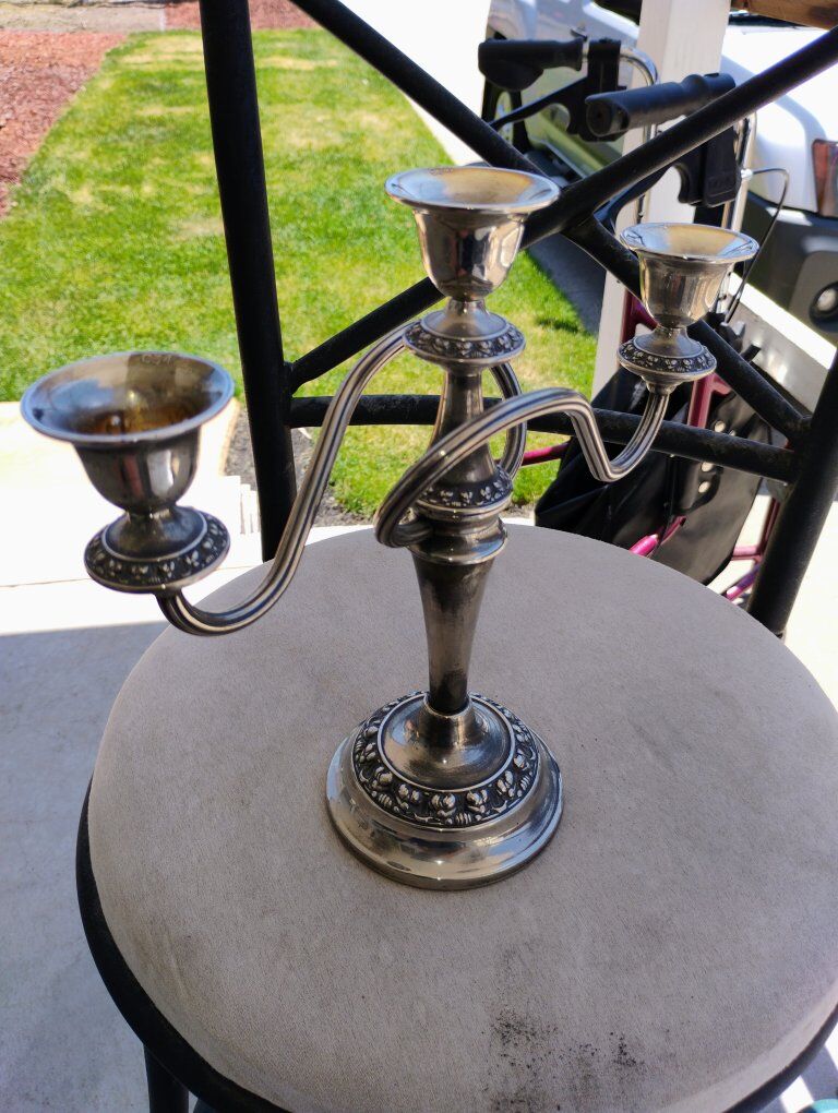 Lanthe silver plated candle holder