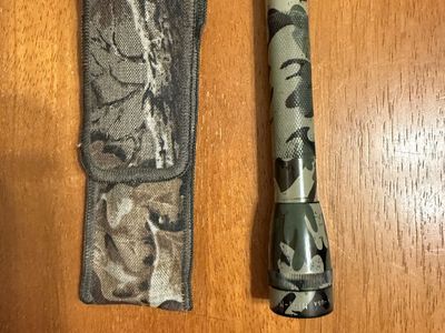 Camo Maglite AA LED Flashlight with Holster