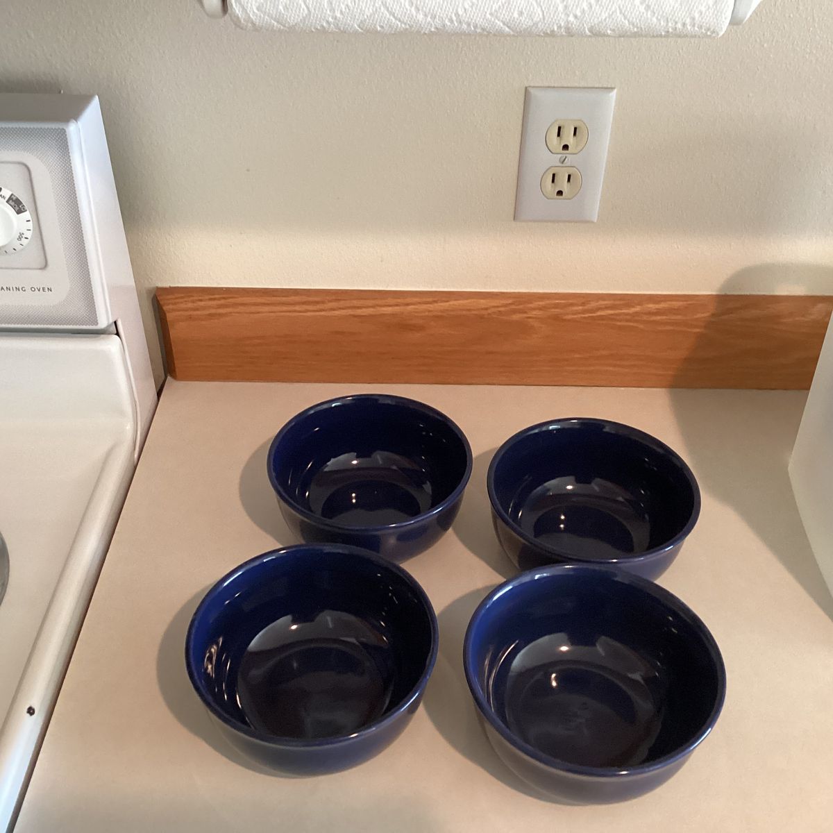 4 Lg Blue Bowls Free