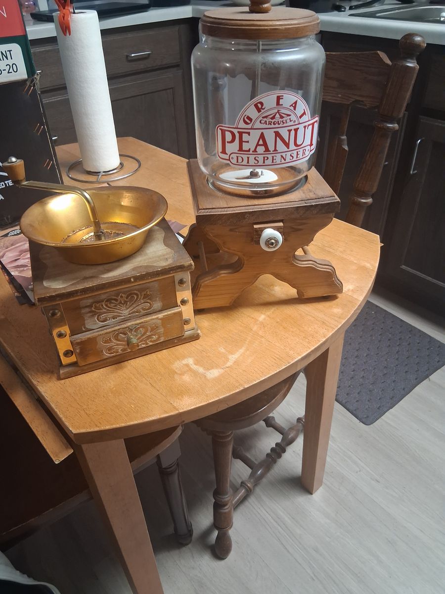 Coffee Grinder & Peanut dispenser 4 sale $30