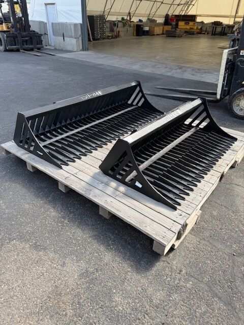 Skid Steer Mount Rock Bucket