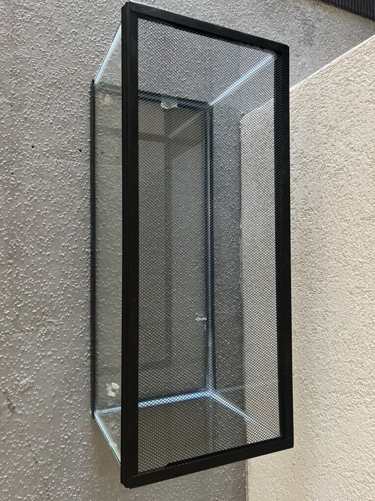 20 Gal Tank With Mesh Lid