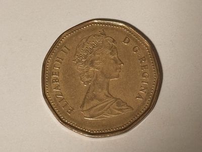 Canada Loonie Dollar Coin Canadian Loon Queen Elizabeth Duck Back