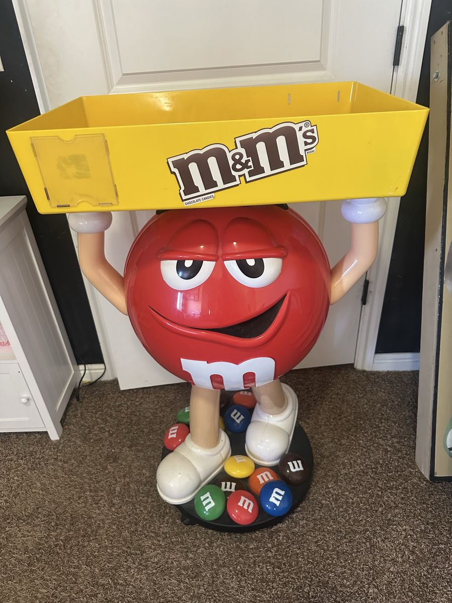 M&M display