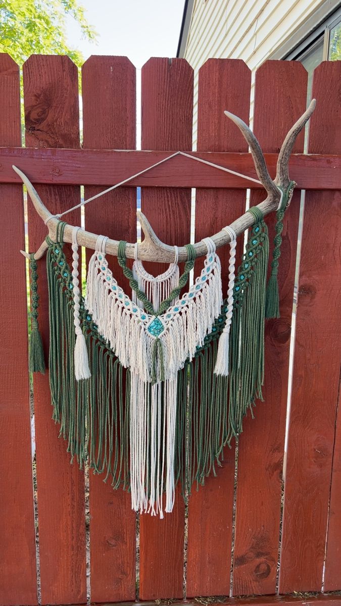 Horn decor