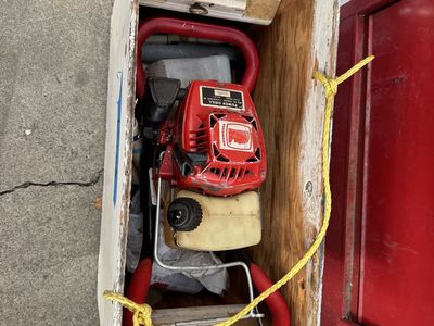 Tomahawk Pro Series Concrete Power Screed Gas