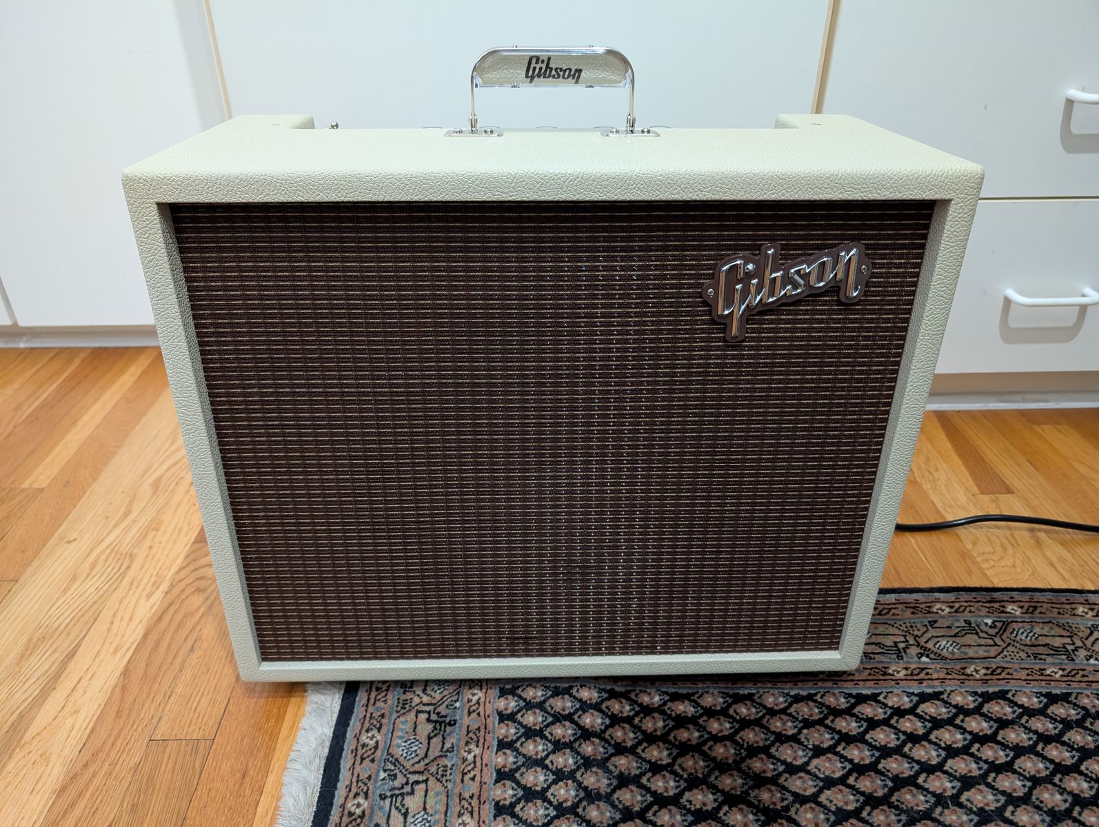 Gibson Falcon 20