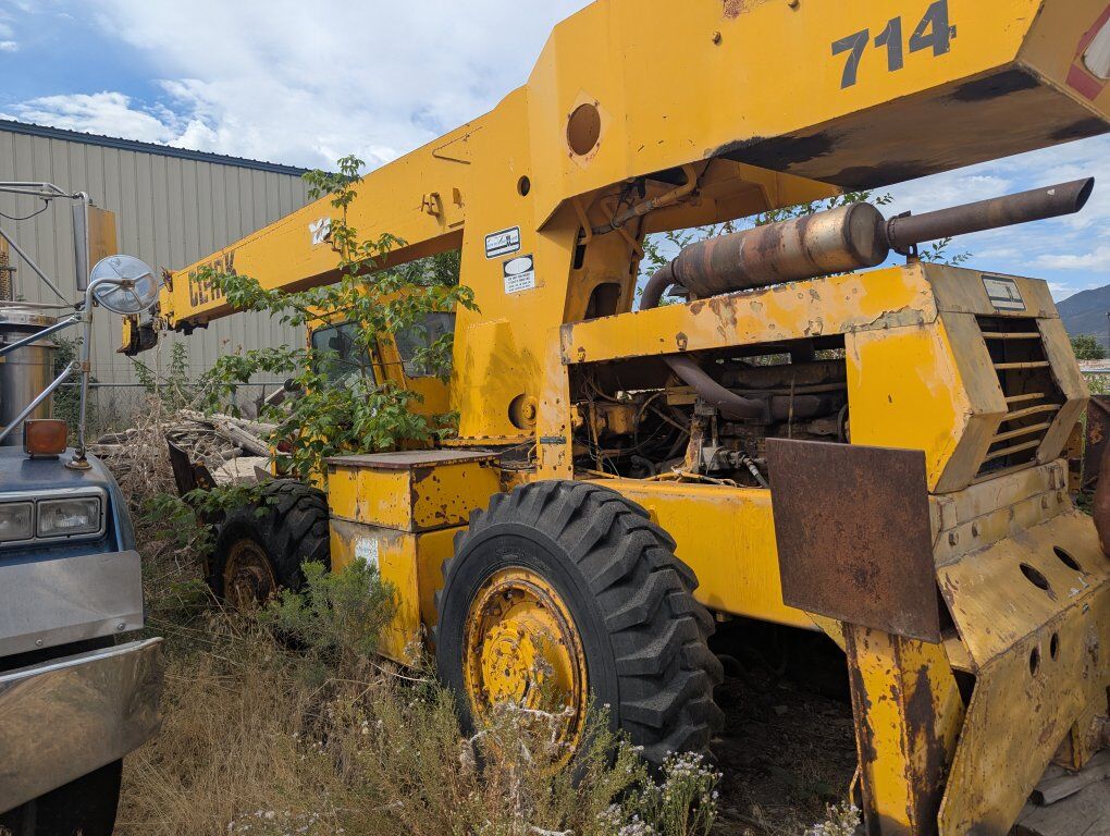 Clark 714 14-ton Down Cab Rough Terrain Crane Detroit Diesel 4-53N engine