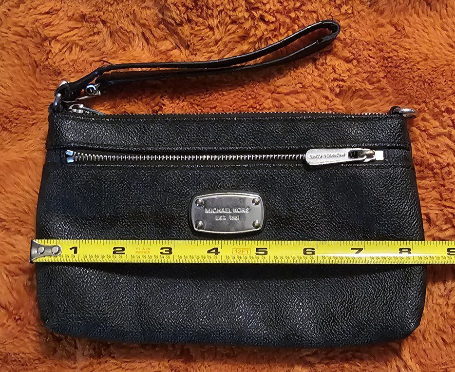 Michael Kors wristlet