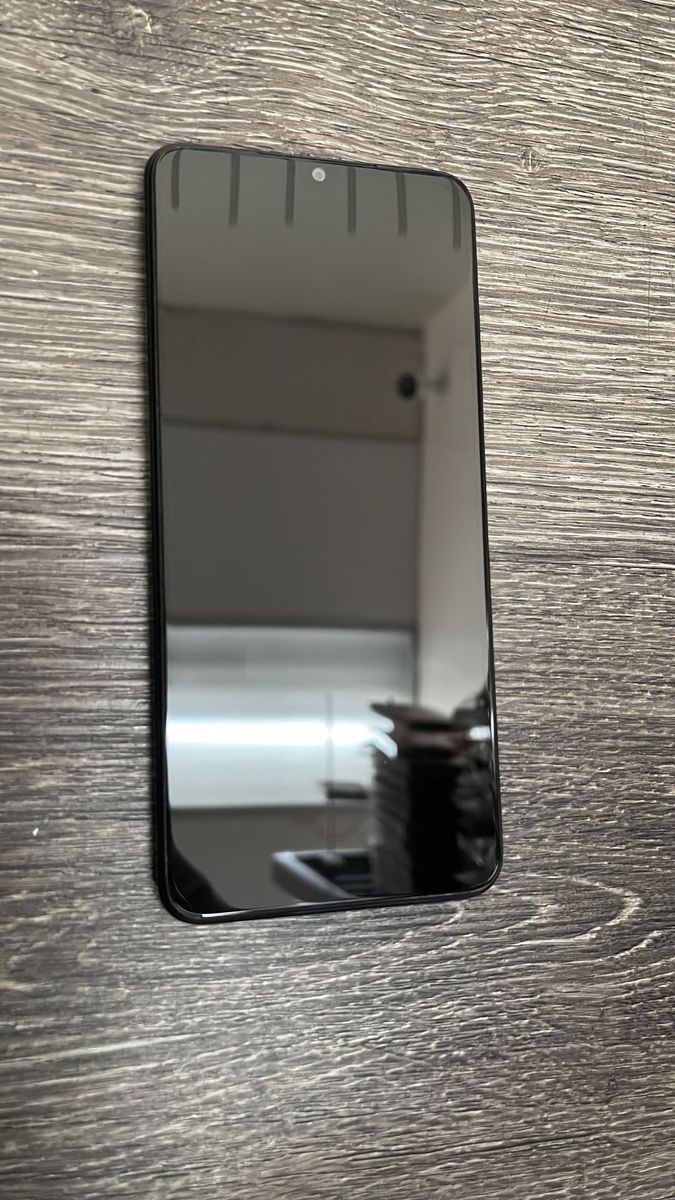 Main image 3