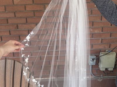 Never Worn Wedding Veil