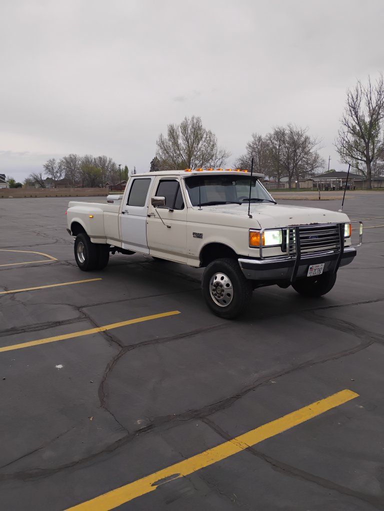 1991 FORD F350 XLT Lariat