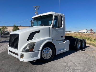 2006 Volvo Day Cab