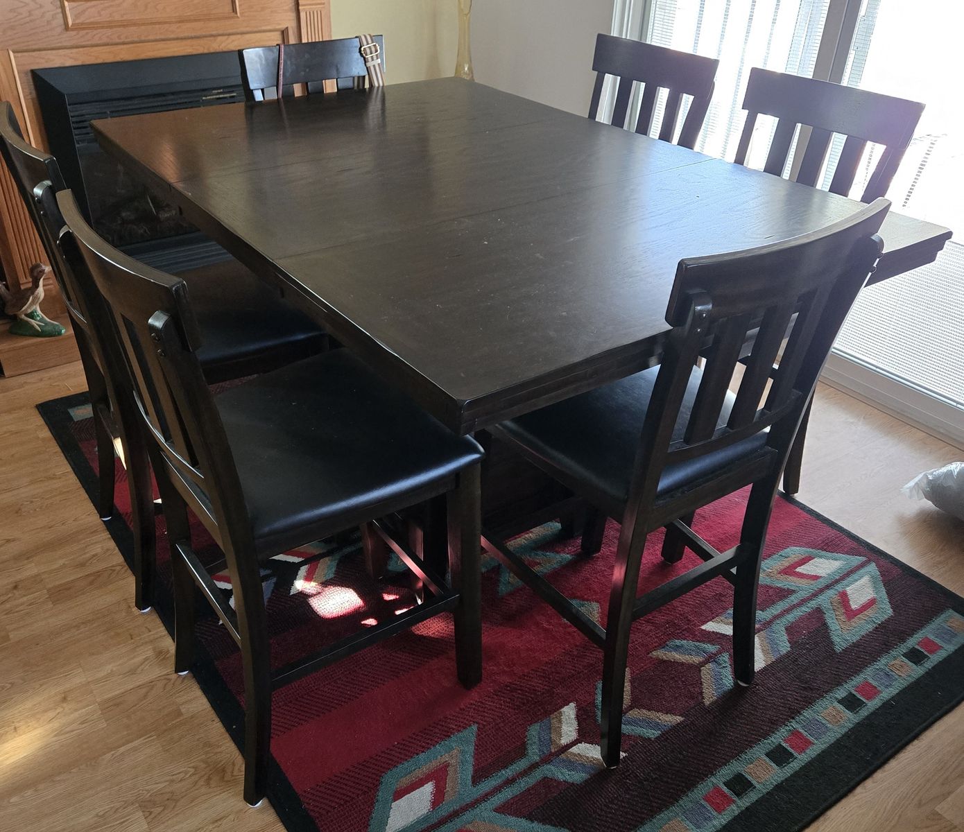 Counter Height Dining table and chairs