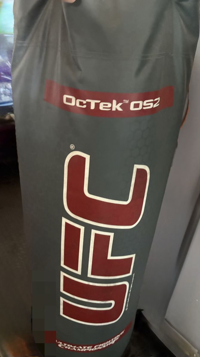 UFC Octek OS2 Heavy Bag & Wall Mount