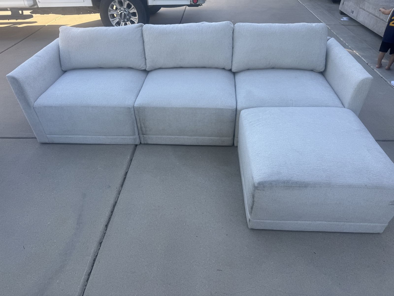 Thomasville Fallon 4-Piece Modular Sectional with Ottoman - Cream Costco