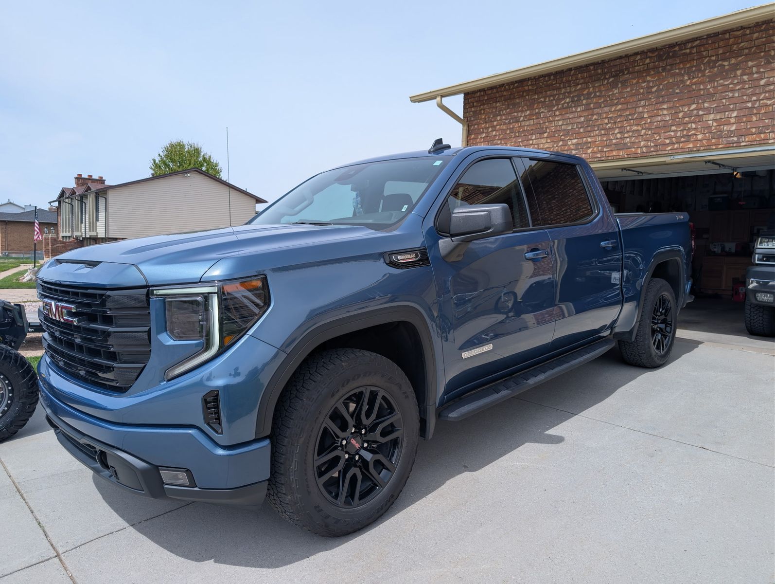 2024 GMC 1500 Elevation