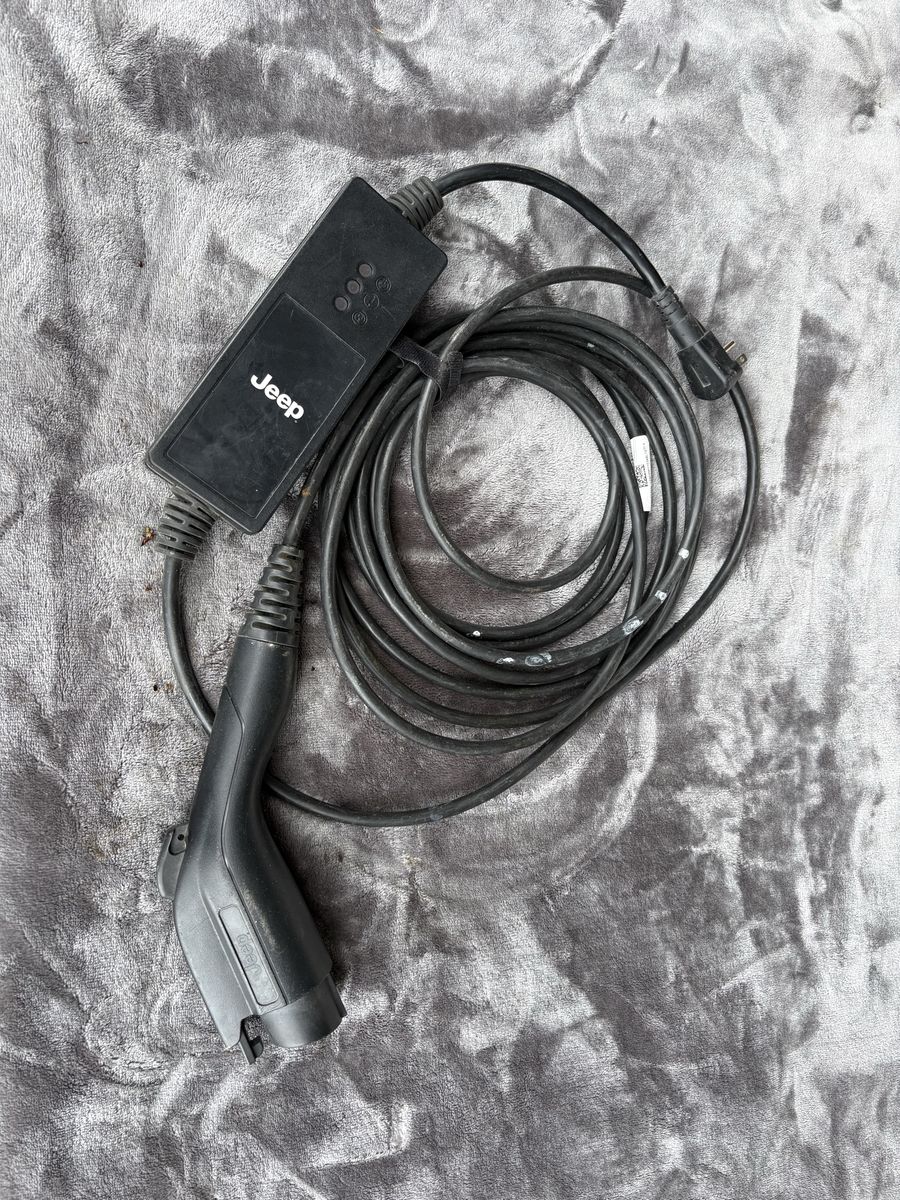 Jeep OEM Level 1 EV Charger (Mopar 75M) - Works with All Plug-in Hybrid Models - Excellent Condition
