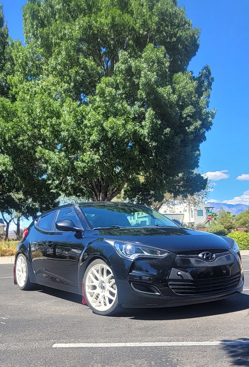 2016 Hyundai Veloster Base