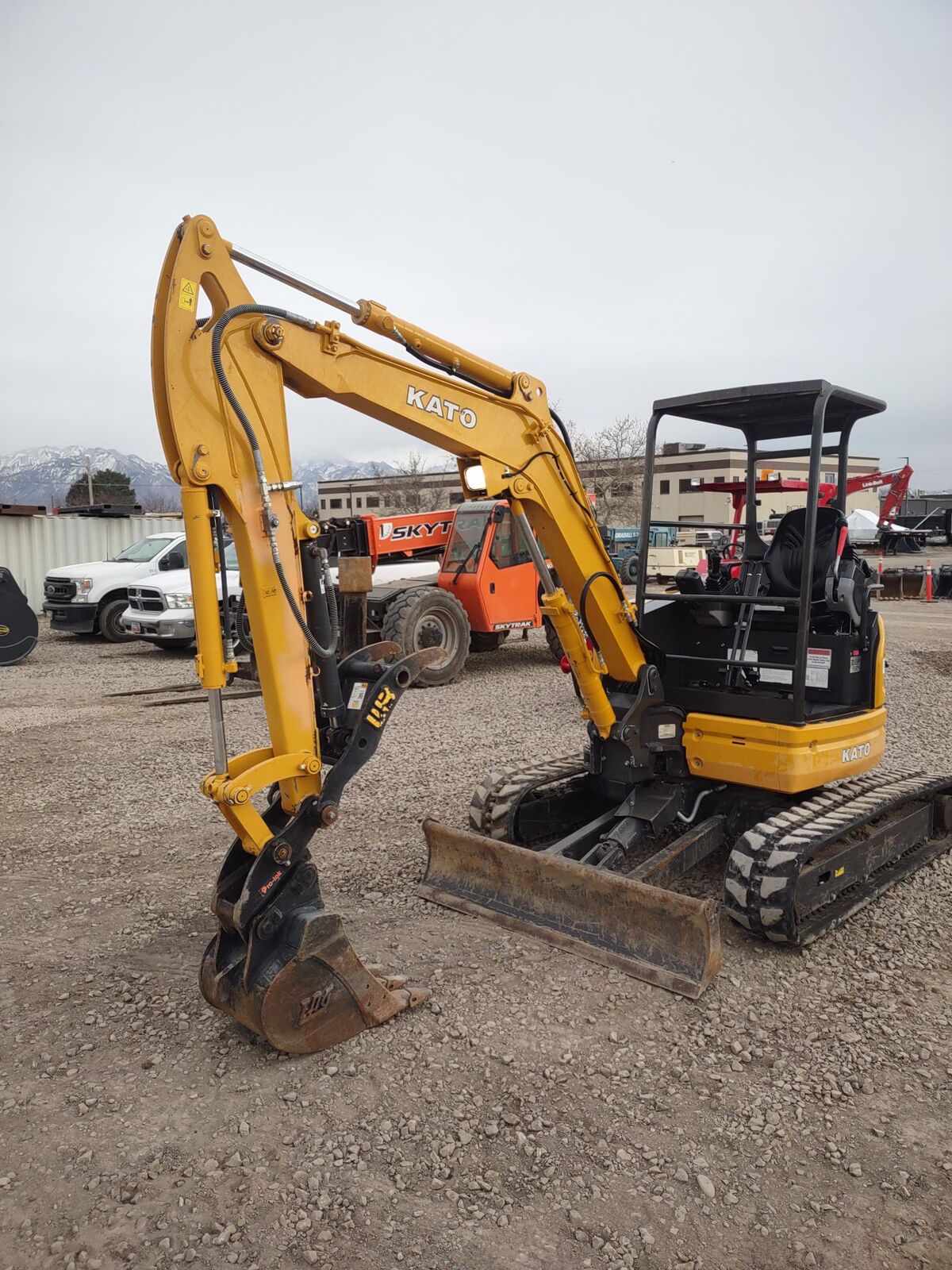 2023 KATO 35V5 Mini Excavator