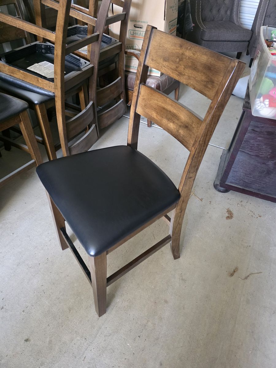 6 hi top chairs